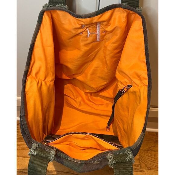 Equipt4u New York Camo Bag Tote “F” Monogramed in Orange/Excellent Condition - Picture 6 of 11